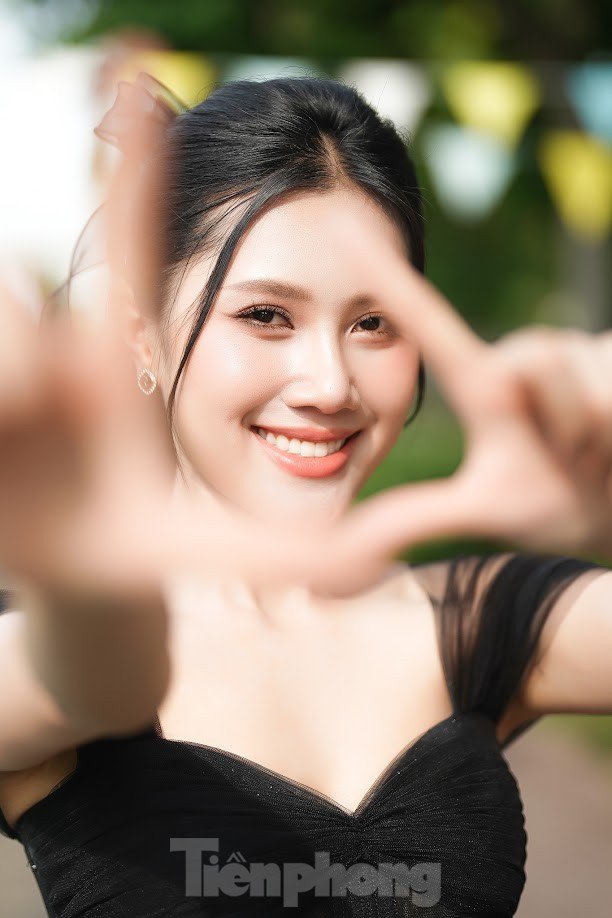 Á khôi 23 tuổi: &#39;Tôi muốn vào top 5 Hoa hậu Việt Nam&#39; - 9
