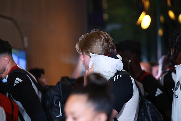 Dàn sao MU đã đến Malaysia, sẵn sàng đối đầu thầy trò HLV Kim Sang Sik - 5