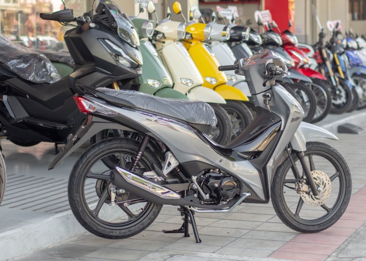 Ngắm “vua xe số” Honda Wave 110i 2025 tại xứ chùa vàng, giá từ 35 triệu đồng - 12