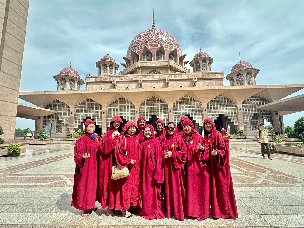 Khách hàng có nhiều trải nghiệm thú vị trong tour tham quan