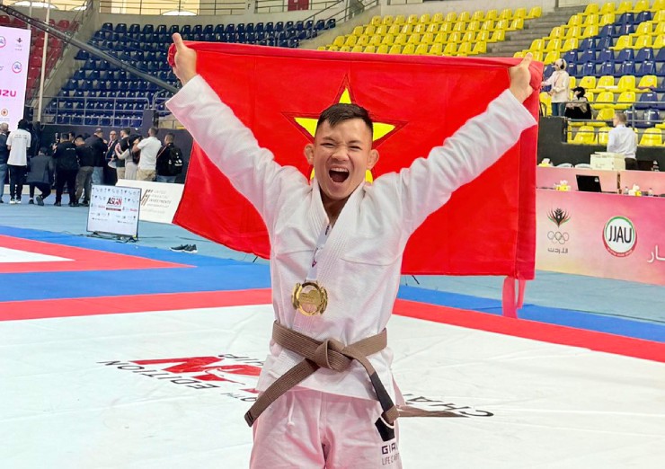 Ngôi sao vật hội làng 2025, Đào Hồng Sơn có chiến thắng lớn ở giải jujitsu châu Á vừa kết thúc ở Jordan. Ảnh Facebook nhân vật