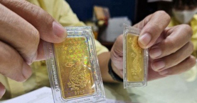 Giá vàng hôm nay 26-5: Vừa mở cửa, vàng miếng SJC rớt cả triệu đồng