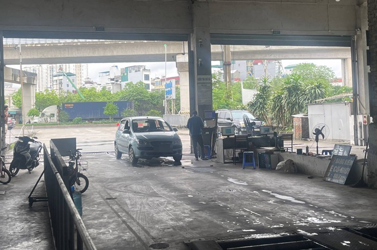 Đi đăng kiểm, không còn cảnh xếp hàng dài chờ đợi làm thủ tục như trước