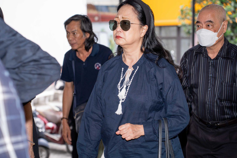 NSND Như Quỳnh, Bùi Bài Bình tiễn biệt NSƯT Mai Châu - 3