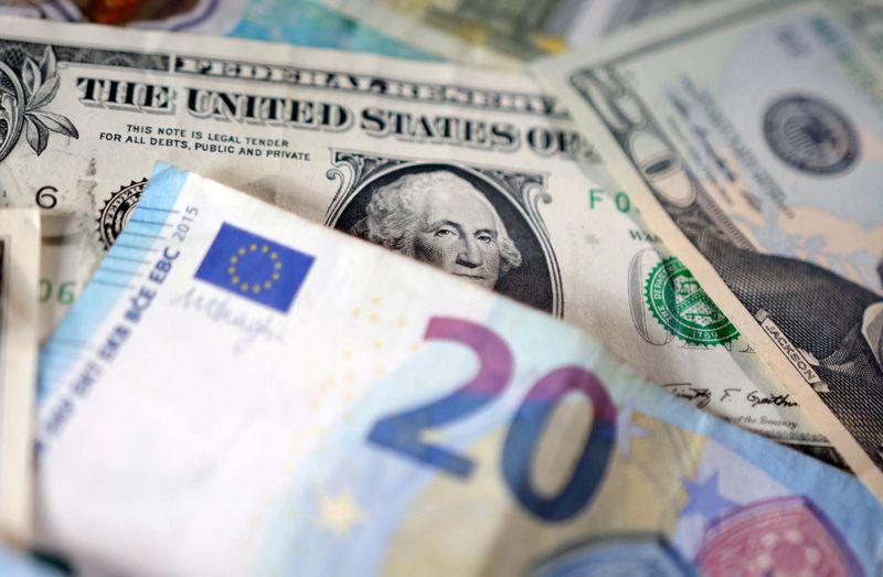 Ông Trump hoãn áp thuế với EU, loạt đồng tiền tăng vọt - 1