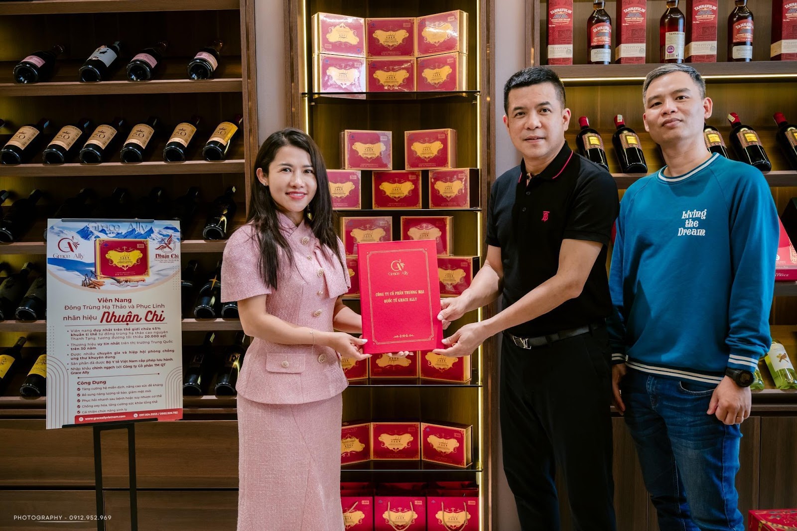 Sản phẩm Nhuận Chi đã được kiểm định chất lượng bởi Trung tâm kiểm nghiệm PONY (Trung Quốc) và lưu hành hợp pháp tại thị trường nội địa Trung Quốc từ năm 1992.&nbsp;