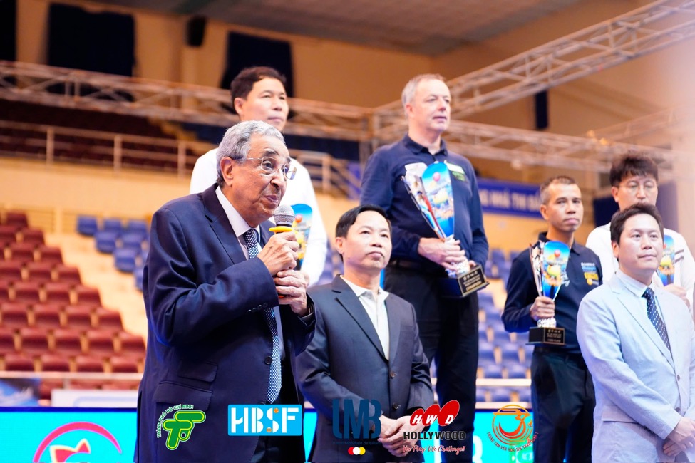Ông Farouk El Barki, Chủ tịch Liên đoàn carom thế giới (UMB) ngợi khen công tác tổ chức TP.HCM World Cup 2025