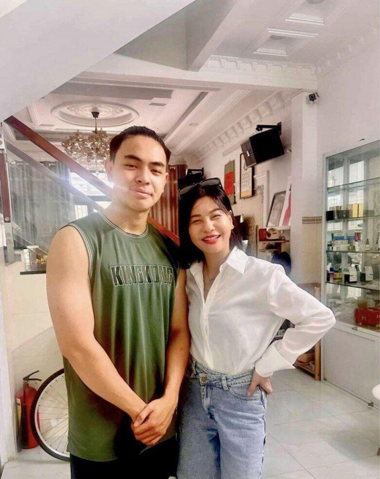 Cùng 51 tuổi: Johnny Trí Nguyễn vẫn cô đơn, có con gái xinh như hoa hậu, Thái Hòa sống bình dị bên vợ trẻ - 19