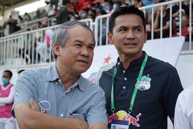 Bầu Đức: Chất riêng ở V-League - 1