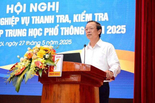 Thứ trưởng Bộ GD&ĐT Phạm Ngọc Thưởng.