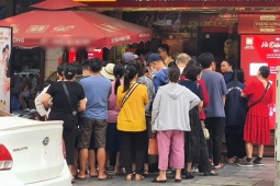 Giá vàng chiều 27/5: Cắm đầu giảm sâu, người mua vàng lỗ nặng chỉ sau vài hôm