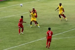 Video bóng đá Quảng Nam - Hà Tĩnh: Ngoại binh tỏa sáng, tạm thời thoát hiểm (V-League)