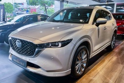 Mazda CX-5 giảm giá mạnh và có cả xe VIN 2025