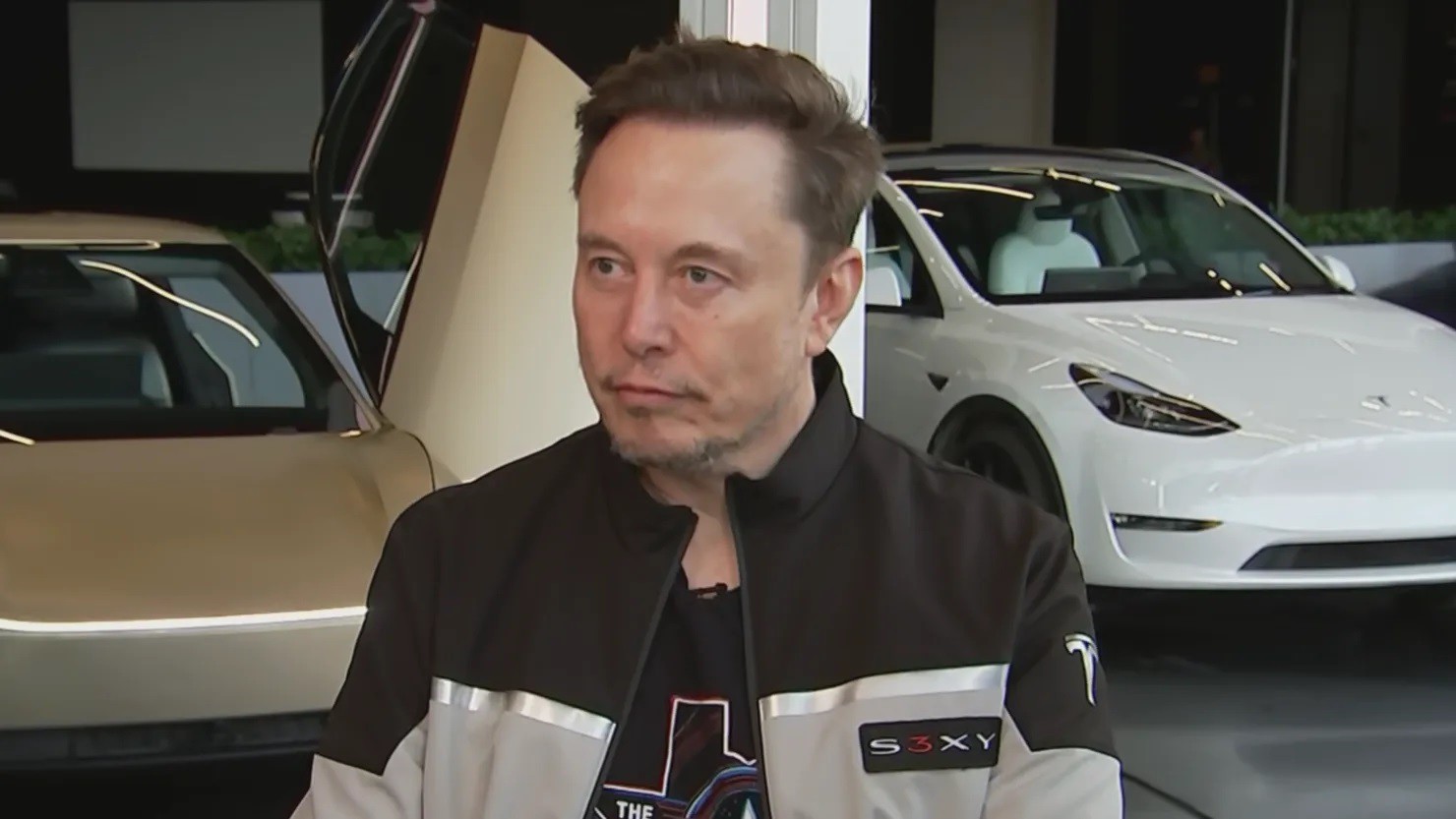 Elon Musk tại&nbsp;Trụ sở chính của Tesla ở&nbsp;Texas.