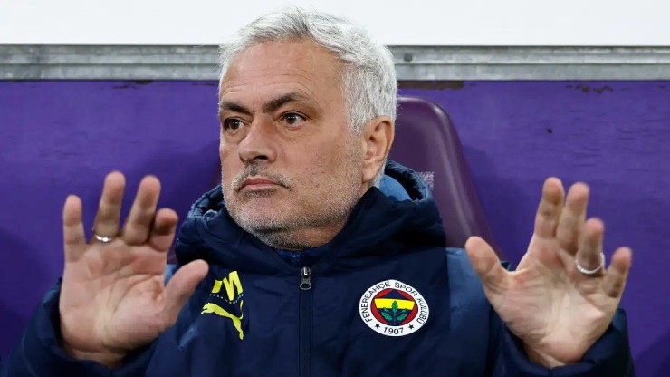 HLV Mourinho chưa có ý định rời khỏi Thổ Nhĩ Kỳ