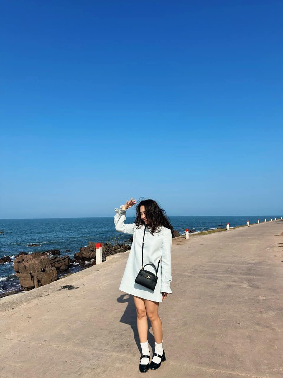 Bãi biển có khung cảnh &#39;vừa Đà Lạt, vừa Vũng Tàu&#39; cách Hà Nội 4 tiếng lái xe - 4