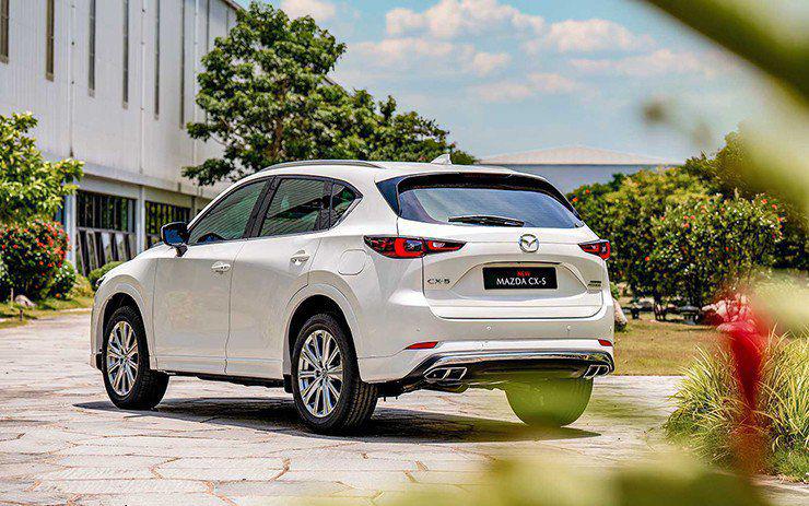 Mazda CX-5 giảm giá mạnh và có cả xe VIN 2025 - 2