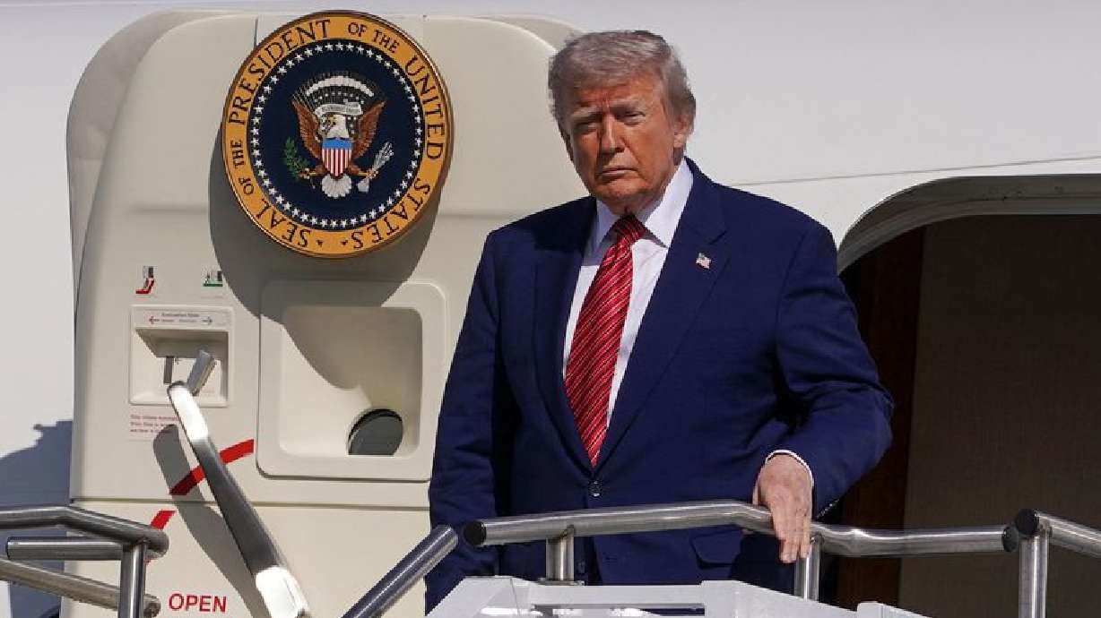 Tổng thống Mỹ Donald Trump đang cân nhắc áp đặt các biện pháp trừng phạt cứng rắn hơn với Nga. Ảnh: Reuters.