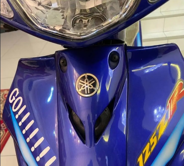 Soi Yamaha 125ZR Cá Mập giá nửa tỷ từng gây choáng dân chơi xe - 2