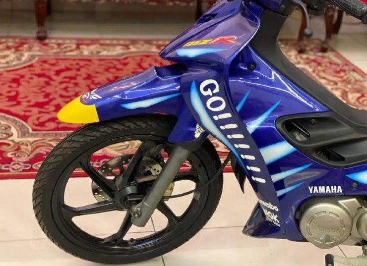 Soi Yamaha 125ZR Cá Mập giá nửa tỷ từng gây choáng dân chơi xe - 7