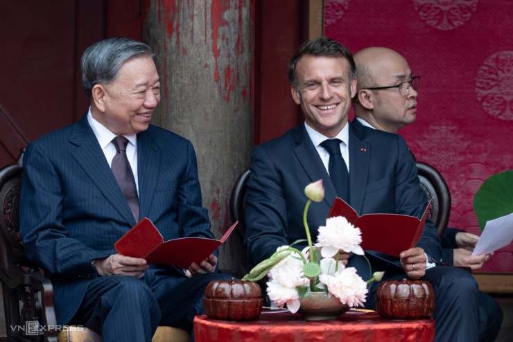 Ba ngày Tổng thống Pháp Macron ở Việt Nam - 7