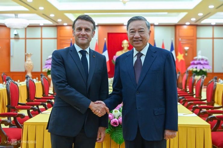 Ba ngày Tổng thống Pháp Macron ở Việt Nam - 5