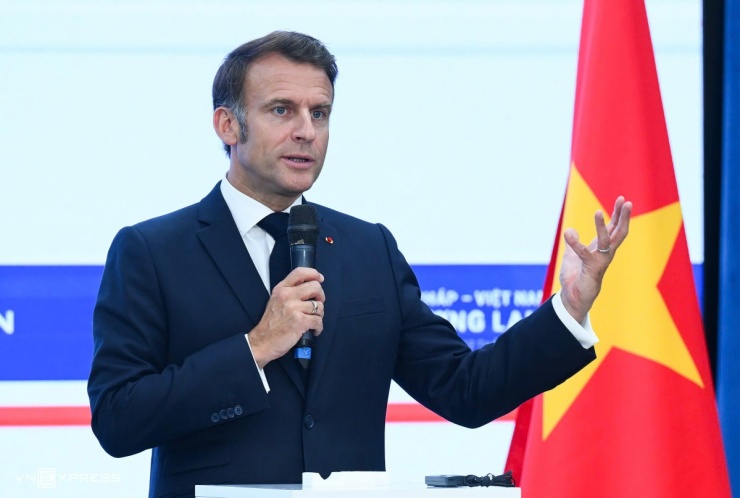 Ba ngày Tổng thống Pháp Macron ở Việt Nam - 12