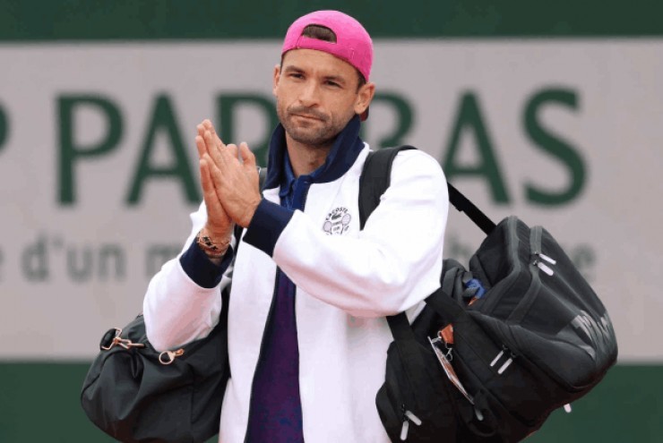 "Tiểu Federer" đen số 1 lịch sử: Đang đấu phải "xin thua" 4 Grand Slam liên tiếp