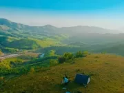 Du lịch - Săn mây, ngắm núi rừng Tây Nguyên từ đỉnh Ma Thiên huyền ảo