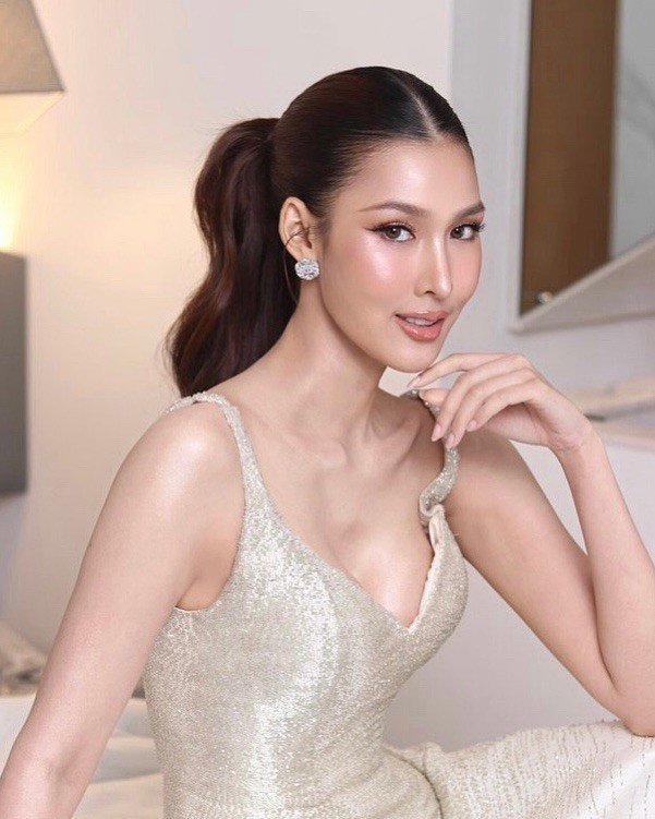 Người đẹp đăng quang hoa hậu sau khi bạn trai qua đời - 16