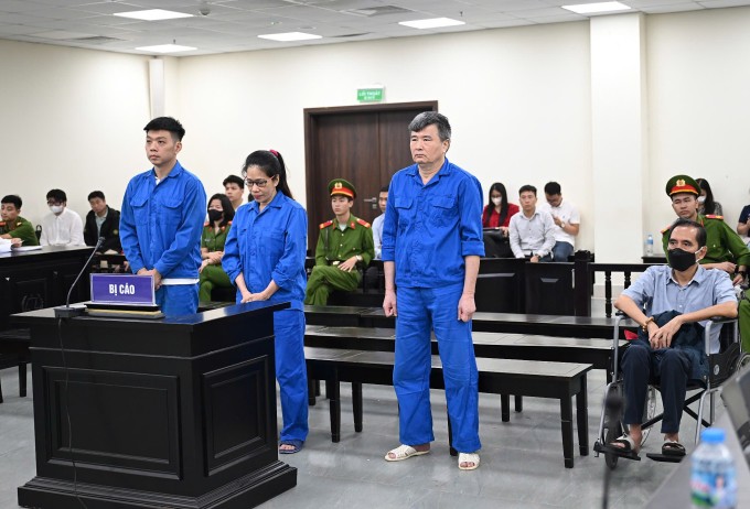 Bốn bị cáo tại phiên tòa. Ảnh: Danh Lam