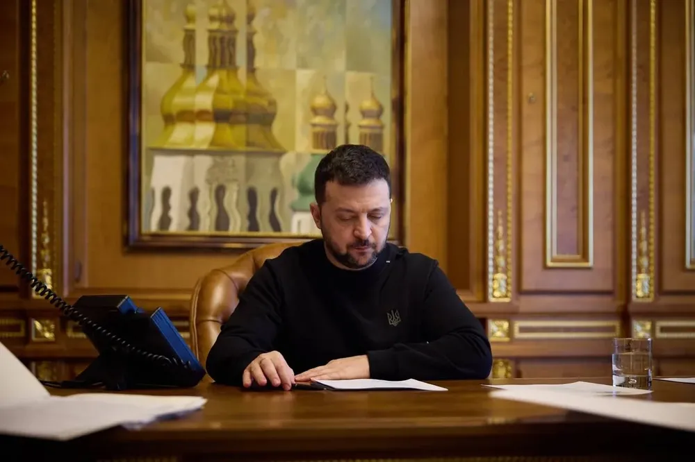 Tổng thống Ukraine Volodymyr Zelensky nói Nga tập hợp 50.000 quân gần biên giới tỉnh Sumy. Ảnh: X