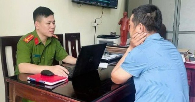 Xác định kẻ vừa đánh tới tấp nữ chủ quán cắt tó...