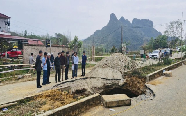 Theo thông tin từ UBND tỉnh Bắc Kạn cho biết, từ ngày 24/3/2025 đến ngày 1/5/2025, trên địa bàn xã Kim Lư, huyện Na Rì đã xuất hiện 7 hố sụt lún.