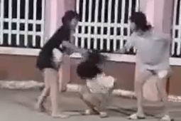 Nữ sinh lớp 6 bị đánh hội đồng, kéo lê