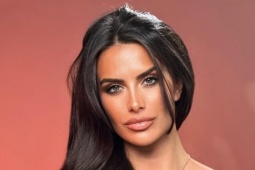 Chân dung nữ thạc sĩ nói 3 thứ tiếng 'càn quét' loạt giải thưởng Miss World 2025