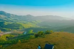 Săn mây, ngắm núi rừng Tây Nguyên từ đỉnh Ma Thiên huyền ảo