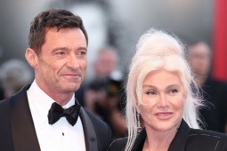 Vợ đệ đơn ly hôn Hugh Jackman, nói bị phản bội