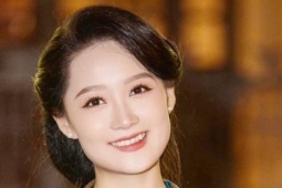 "BTV trẻ nhất Thời sự 19h" xuất hiện xinh đẹp sau sinh con