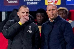 Tin mới nhất bóng đá trưa 28/5: Liverpool cho phép  " phó tướng "  của Slot ra đi
