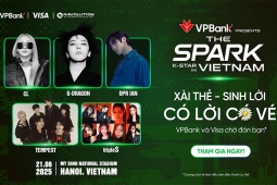 Cơn sốt G-Dragon đổ bộ Việt Nam: Vật phẩm thương hiệu cháy hàng, fan “móc hầu bao” không nghĩ ngợi