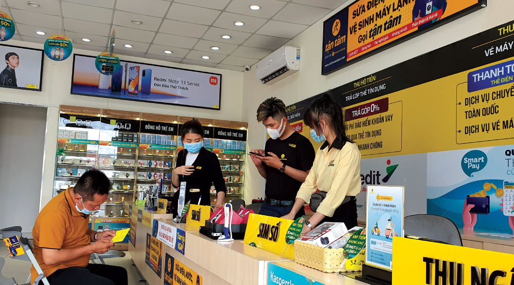 Sở dĩ hơn 3.000 cửa hàng Thế Giới Di Động được gọi là “mạng lưới ATM mở rộng” là nhờ khả năng cung cấp dịch vụ tài chính nhanh chóng, linh hoạt và dễ tiếp cận