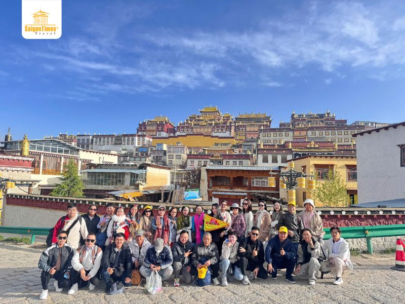 Cùng Saigontimes Travel check-in tại tu viện Songzanlin linh thiêng