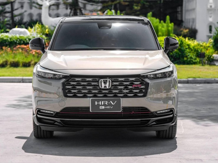 Chọn Honda HR-V e:HEV RS hay Toyota Yaris Cross 1.5 Hybrid cho rẻ? - 2
