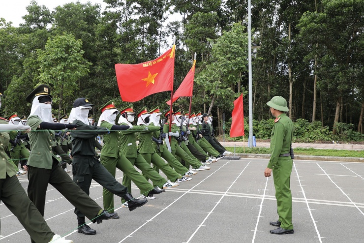 Người lính trẻ rèn luyện dưới nắng Hòa Lạc, sẵn sàng cho Lễ diễu binh A80 - 6
