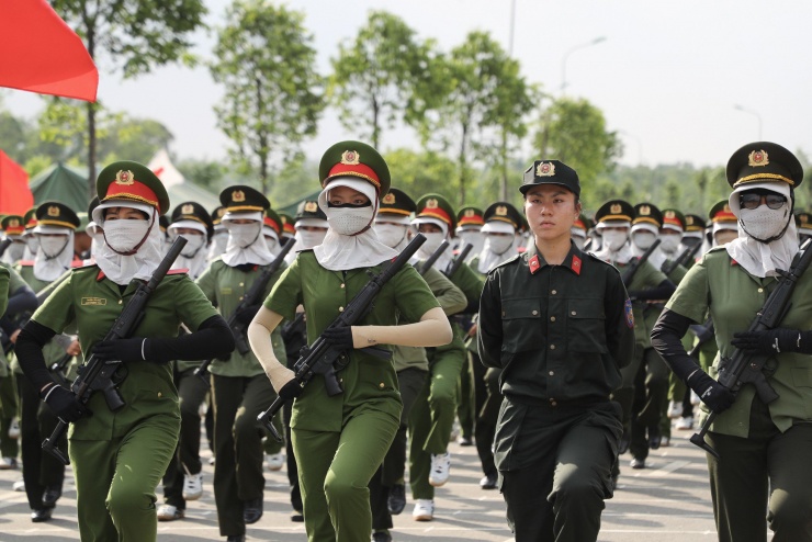 Người lính trẻ rèn luyện dưới nắng Hòa Lạc, sẵn sàng cho Lễ diễu binh A80 - 4