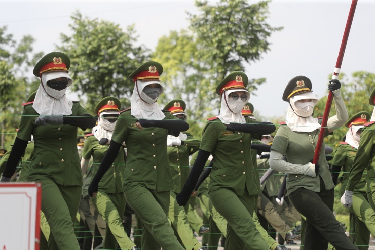 Người lính trẻ rèn luyện dưới nắng Hòa Lạc, sẵn sàng cho Lễ diễu binh A80 - 8