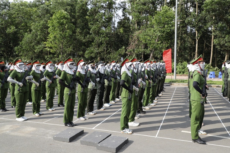 Người lính trẻ rèn luyện dưới nắng Hòa Lạc, sẵn sàng cho Lễ diễu binh A80 - 10