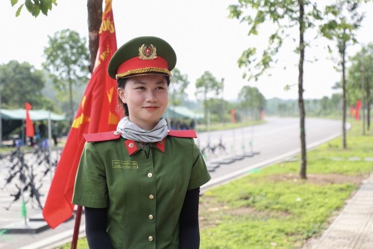 Người lính trẻ rèn luyện dưới nắng Hòa Lạc, sẵn sàng cho Lễ diễu binh A80 - 15