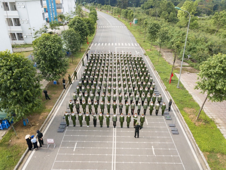 Người lính trẻ rèn luyện dưới nắng Hòa Lạc, sẵn sàng cho Lễ diễu binh A80 - 22